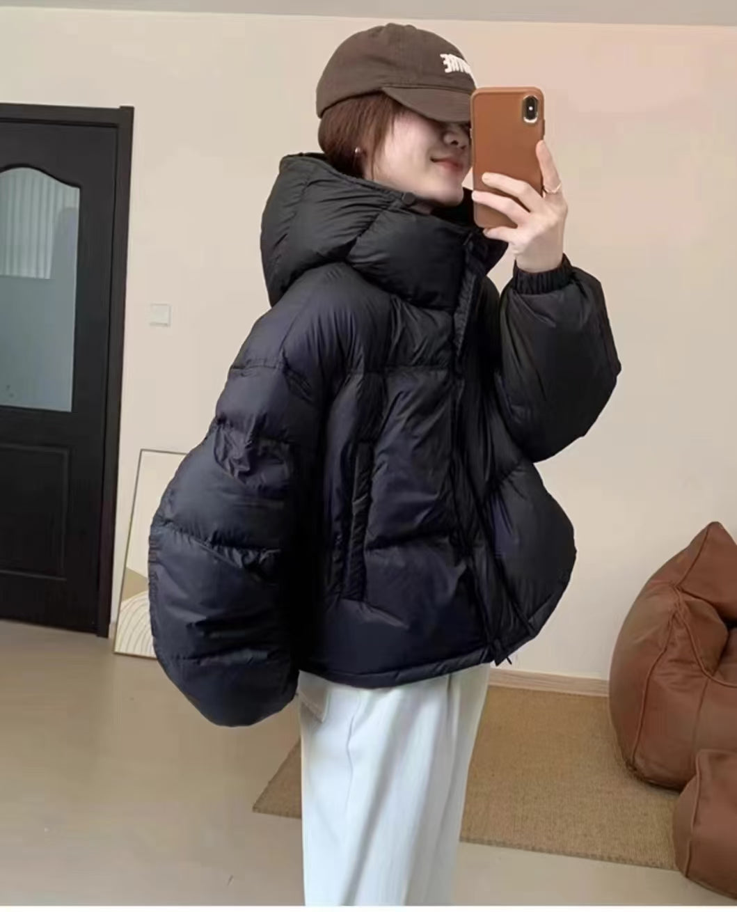 Winter dynamic warm short lightweight waterproof down jacket